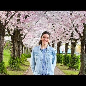 Meet your Posher, Priscila